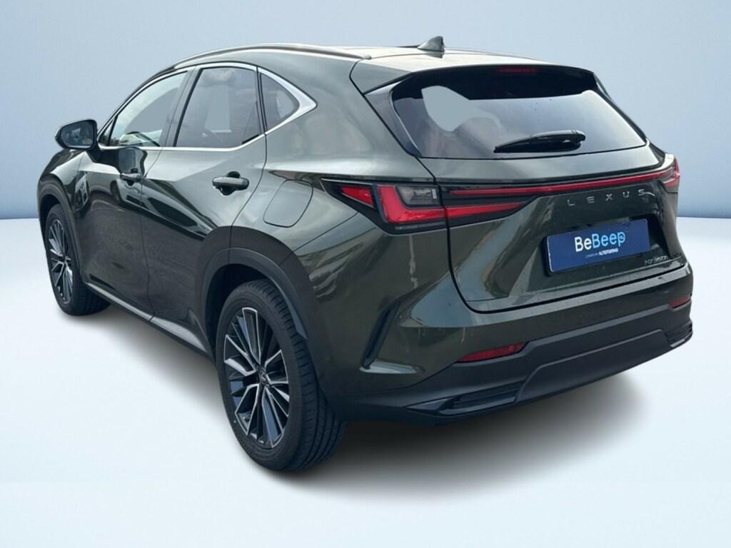 Lexus NX 2.5 hybrid Luxury 4wd e-cvt