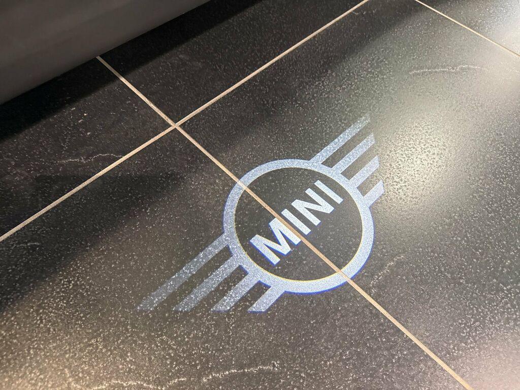 Mini Mini Cooper 3p 1.5 C Favoured auto