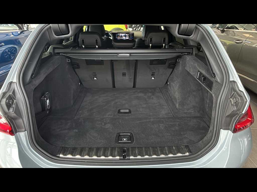 BMW Serie 3 320d Touring mhev 48V xdrive M Sport Pro auto