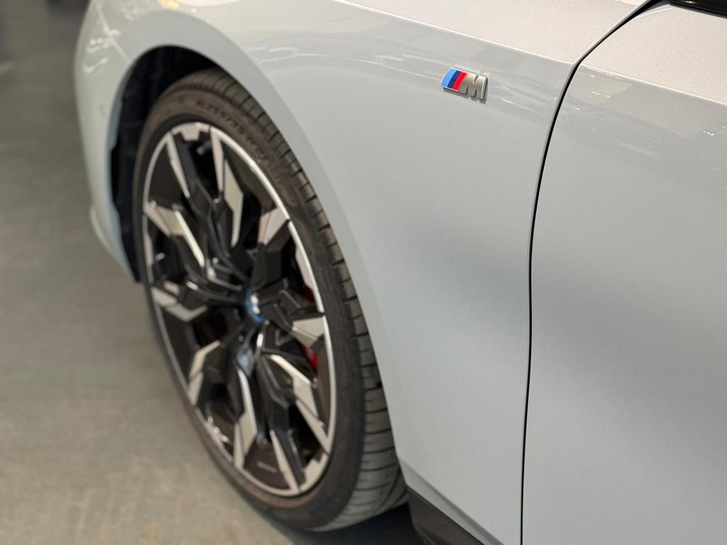 BMW i5 edrive40 Msport