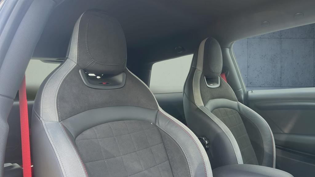 Mini John Cooper Works 2.0 TwinPower Turbo John Cooper Works