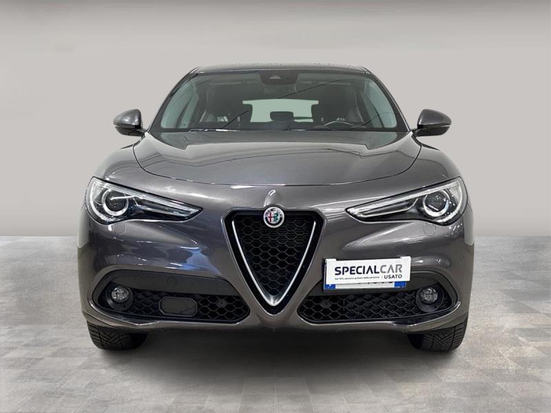 Alfa Romeo Stelvio 2.2 t Business Q4 190cv auto