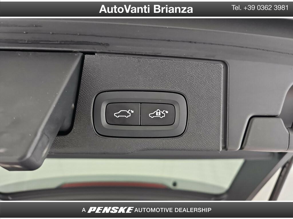 Volvo XC60 2.0 T6 recharge plug-in hybrid Inscription awd auto