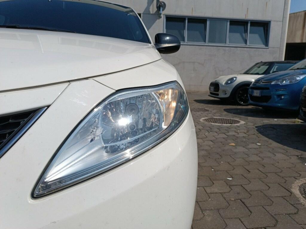Lancia Ypsilon 1.2 Silver 69cv