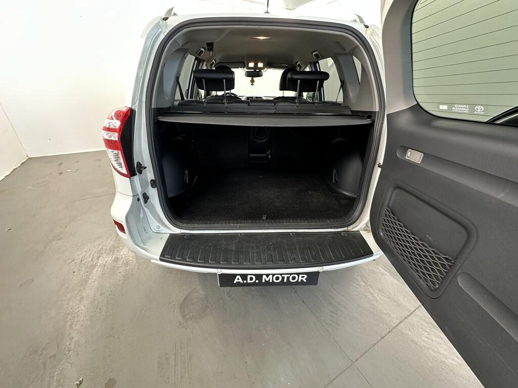 Toyota RAV4 2.2 d-4d Lounge 150cv mt