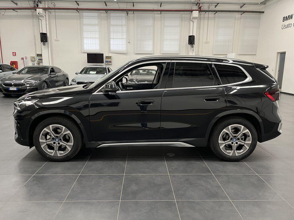 BMW iX1 edrive 20 X-Line