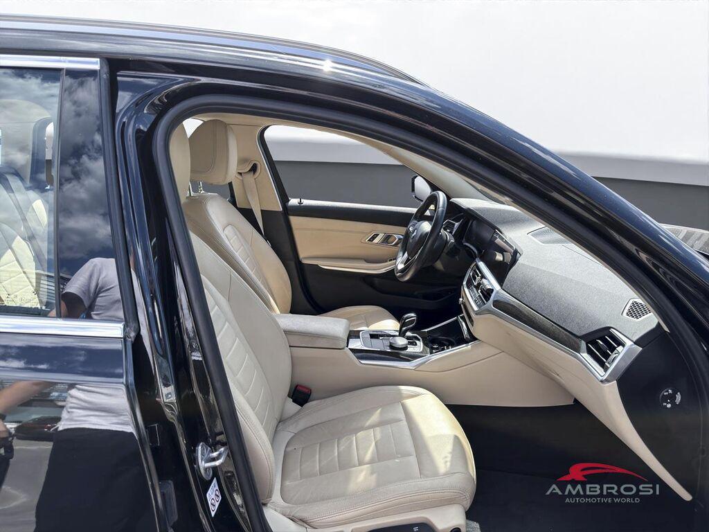 BMW Serie 3 320d Touring mhev 48V Luxury auto
