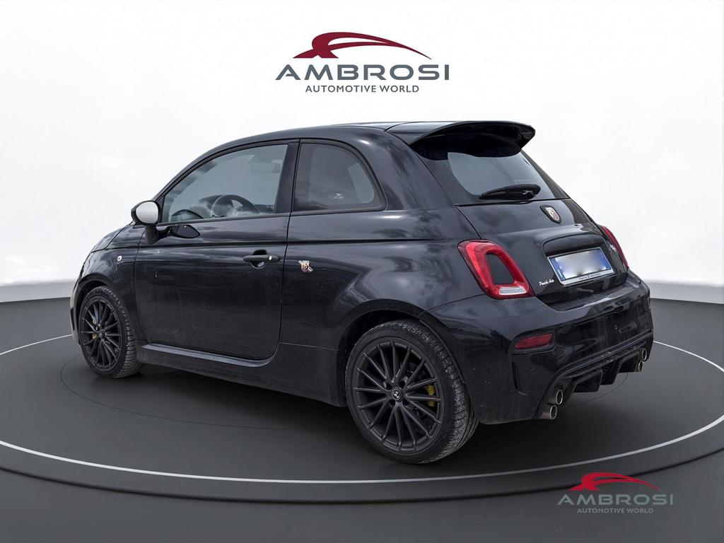 Abarth 695 1.4 t-jet 180cv