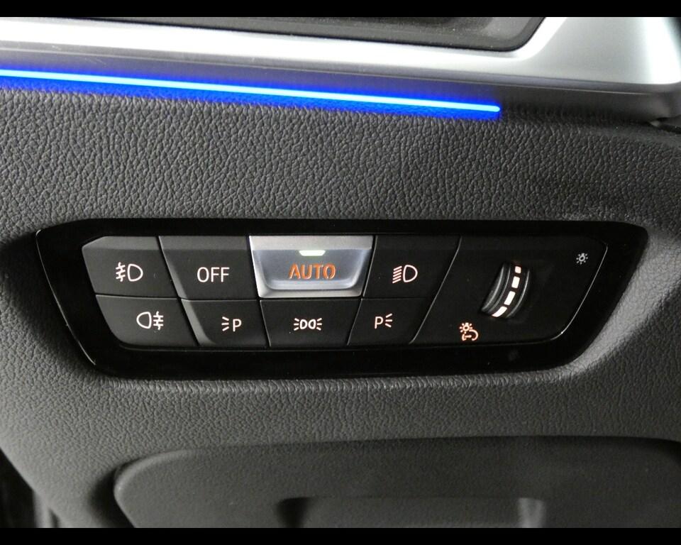 BMW Serie 3 320d Touring mhev 48V Luxury auto