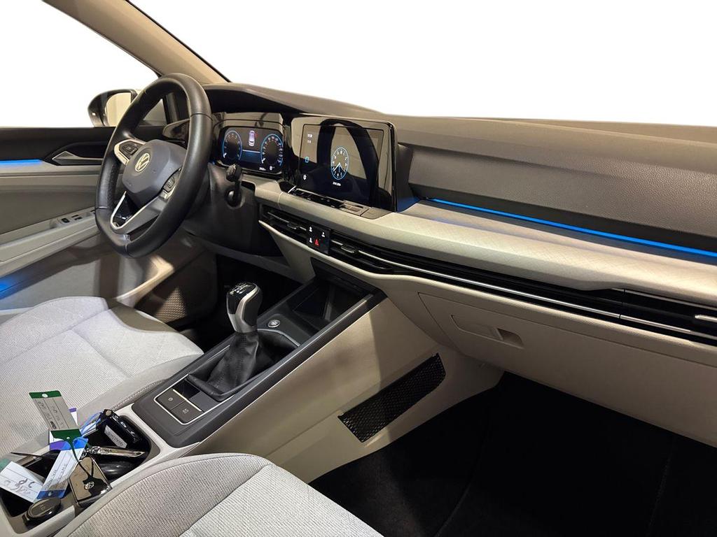 Volkswagen Golf 1.5 tgi Life 130cv