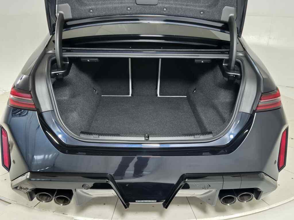 BMW M5 4.4 727cv auto