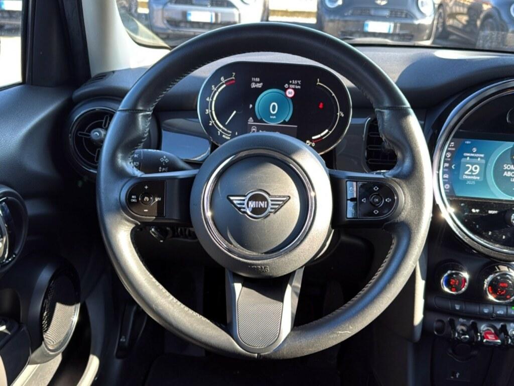 Mini Cooper 1.5 TwinPower Turbo Cooper Business DCT