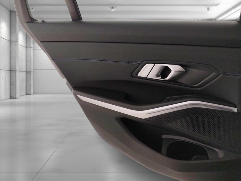 BMW Serie 3 M M340d Touring mhev 48V xdrive auto