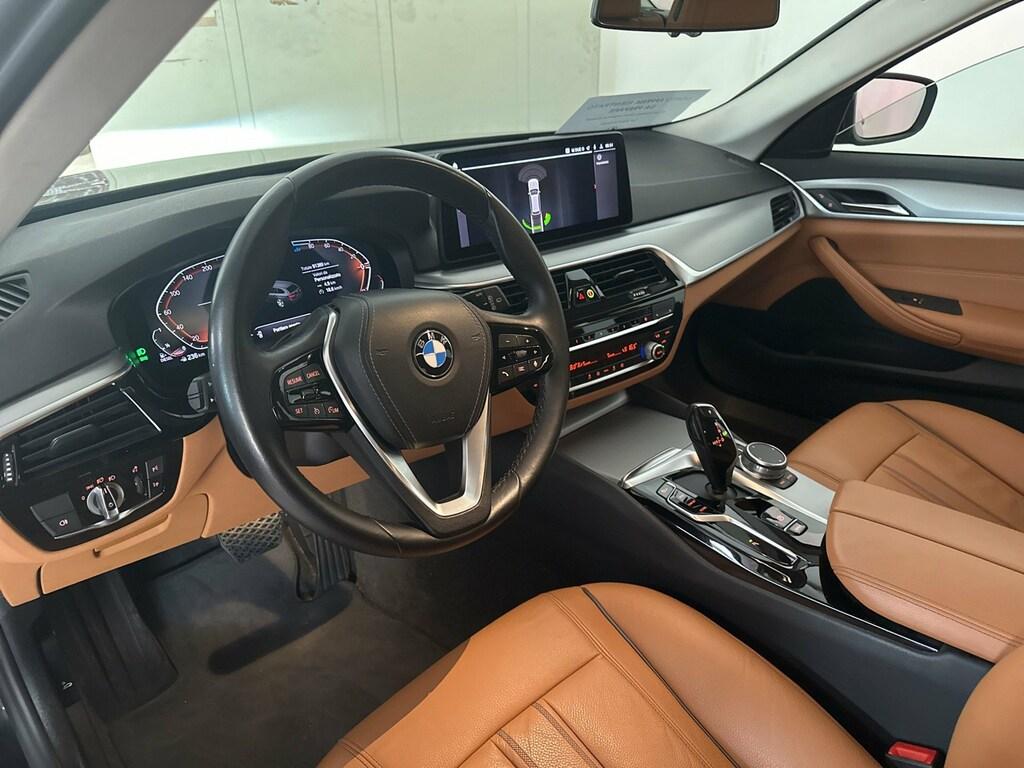 BMW Serie 5 520d Touring mhev 48V xdrive Business auto