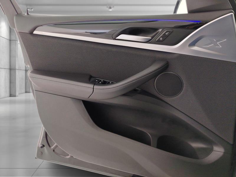 BMW X3 xdrive20d mhev 48V xLine auto