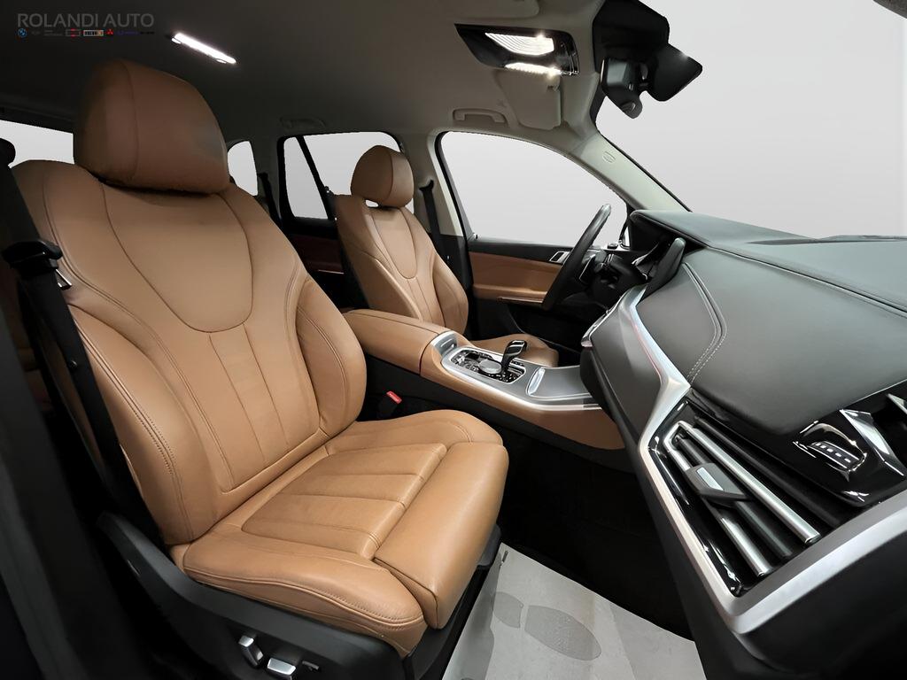 BMW X5 xdrive40d mhev 48V xLine auto