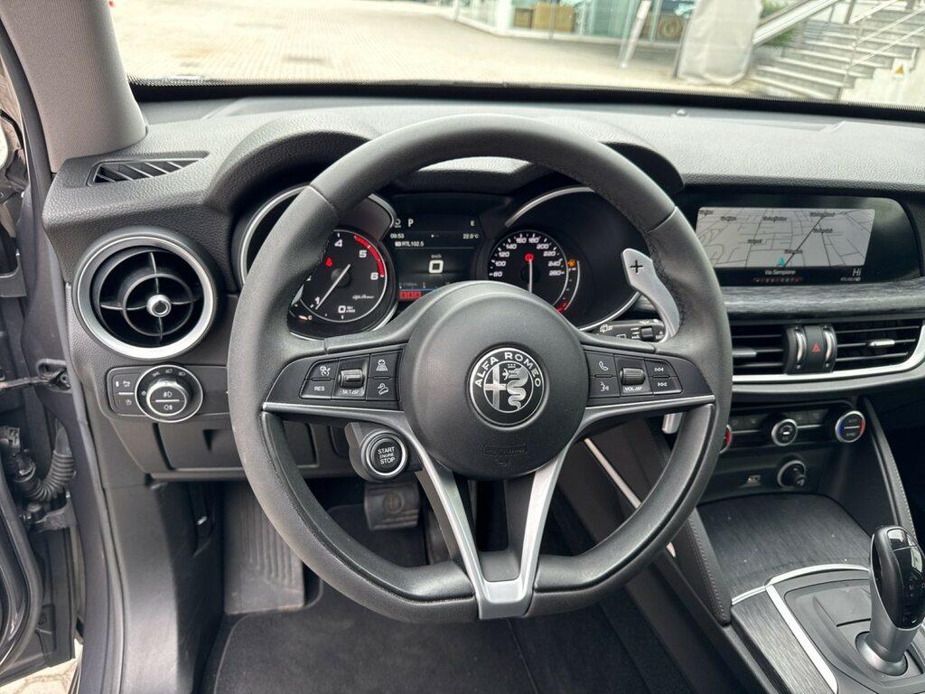 Alfa Romeo Stelvio 2.2 t Sport Tech Q4 190cv auto