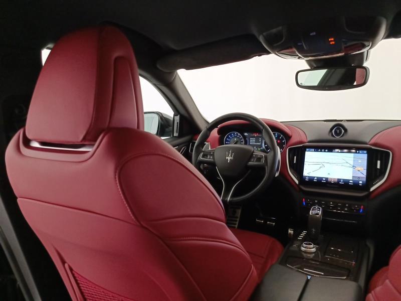 Maserati Ghibli 3.8 V8 Trofeo 580cv rwd auto