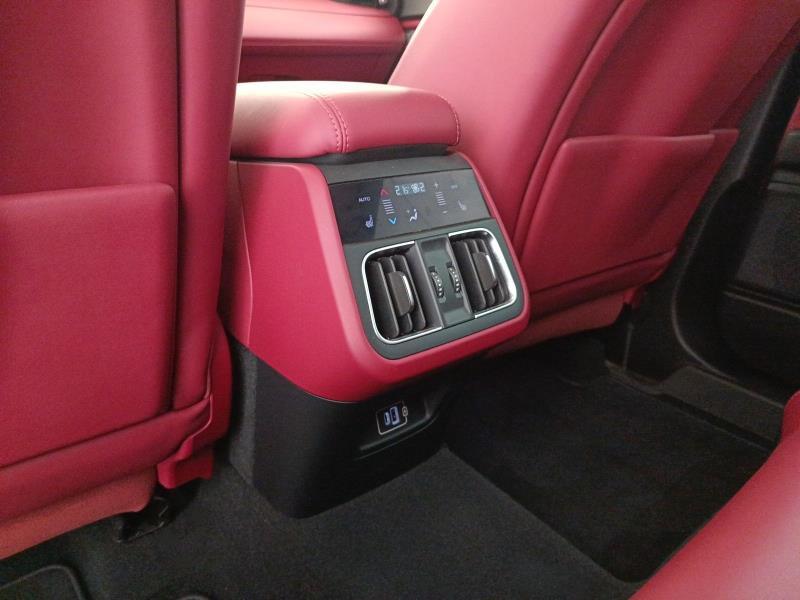 Maserati Levante Grecale 3.0 V6 Trofeo 530cv auto