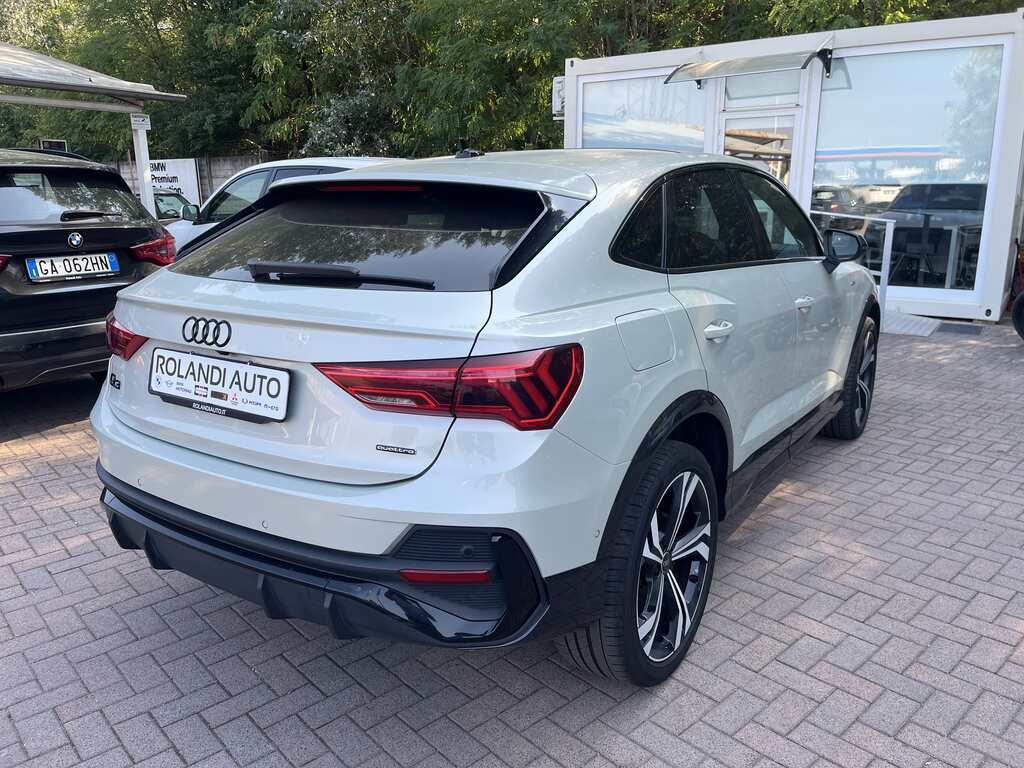 Audi Q3 Sportback 45 2.0 tfsi Identity Black quattro 245cv s.-tronic