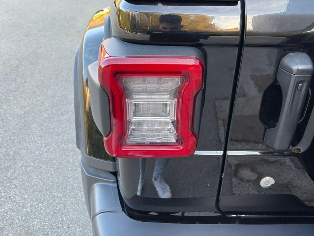 Jeep Wrangler Unlimited 2.0 turbo Sahara auto