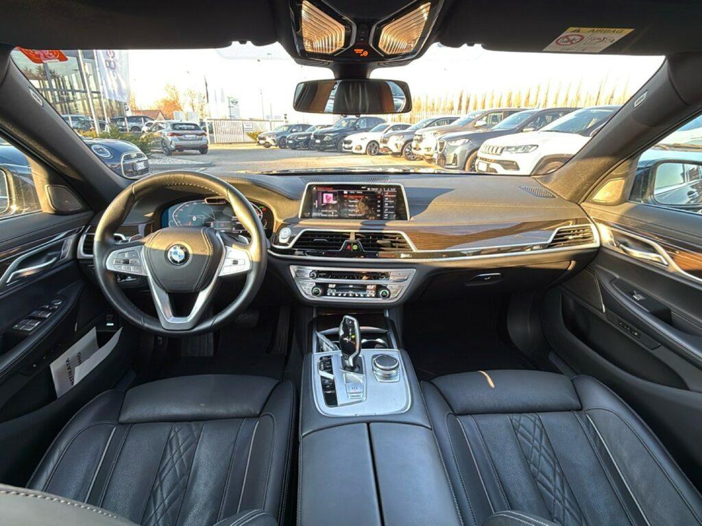 BMW Serie 7 740d mhev 48V xdrive auto