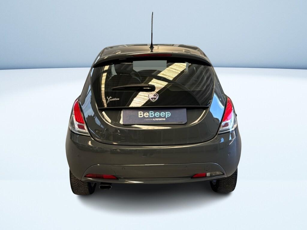 Lancia Ypsilon 1.2 8v Gold s/CL 69cv E6