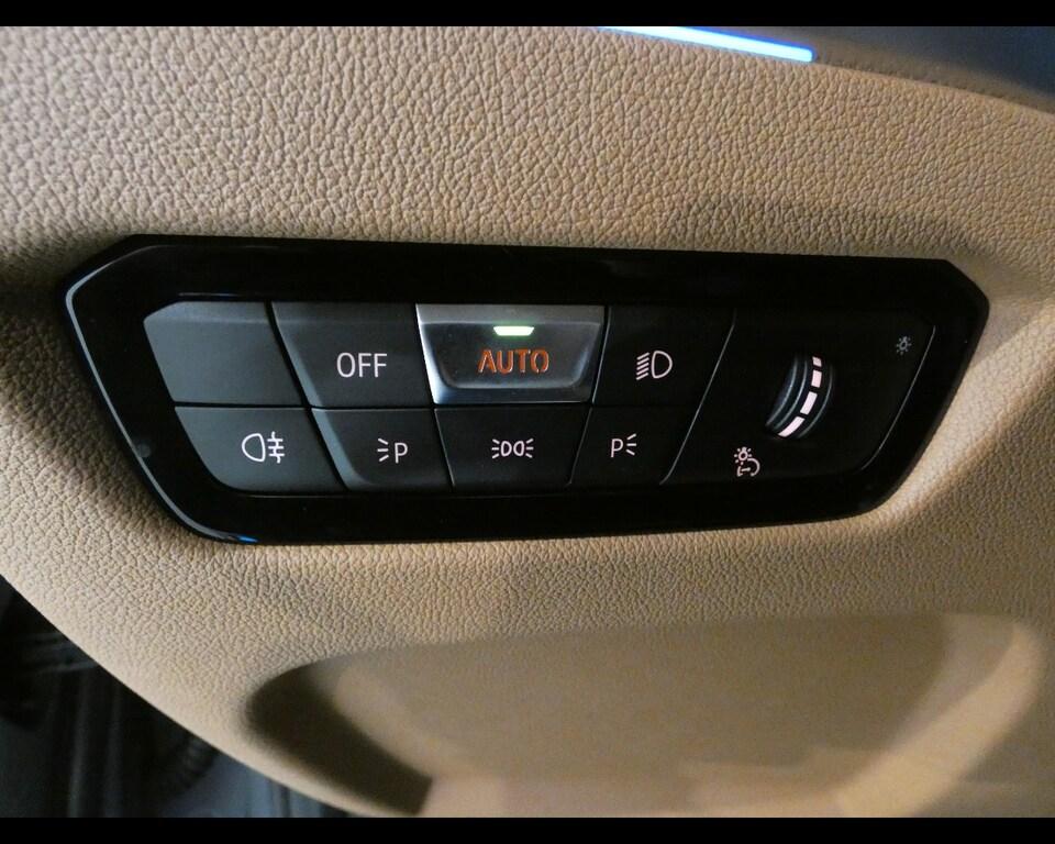BMW Serie 3 320d Touring mhev 48V Msport xdrive auto