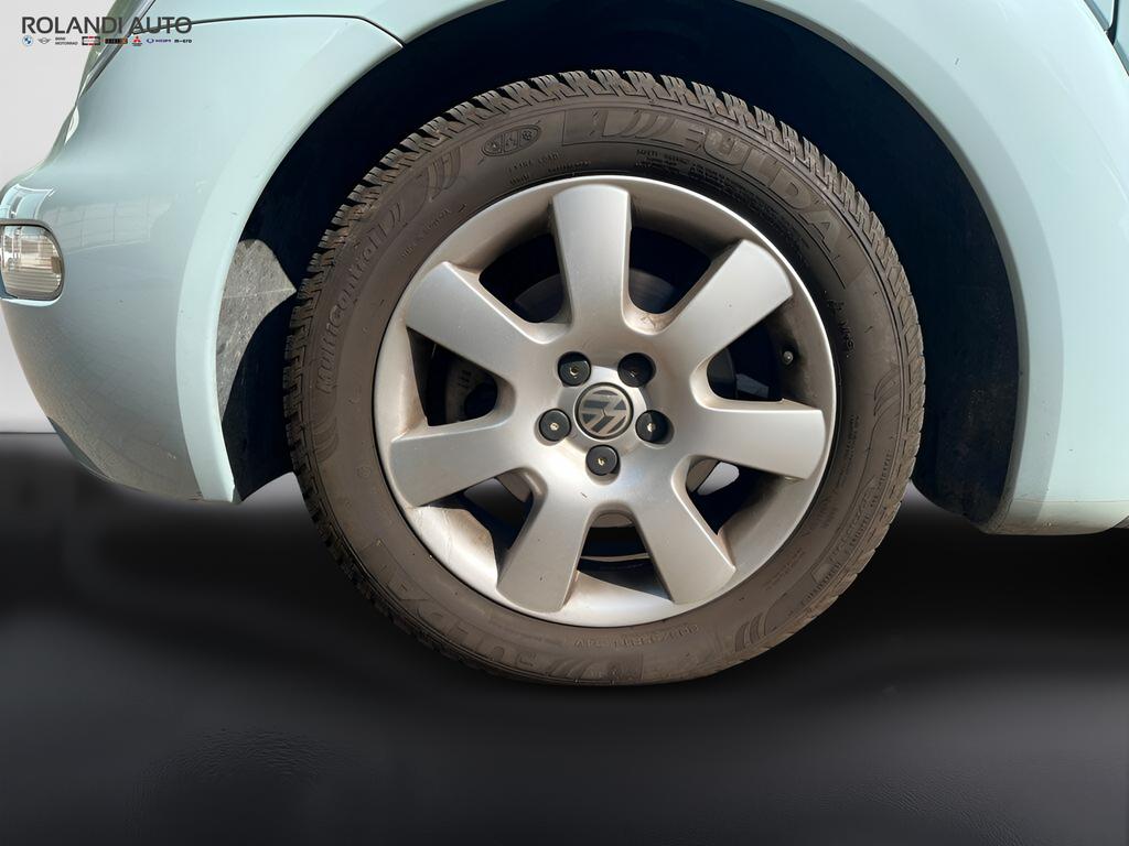 Volkswagen New Beetle Cabrio 1.6
