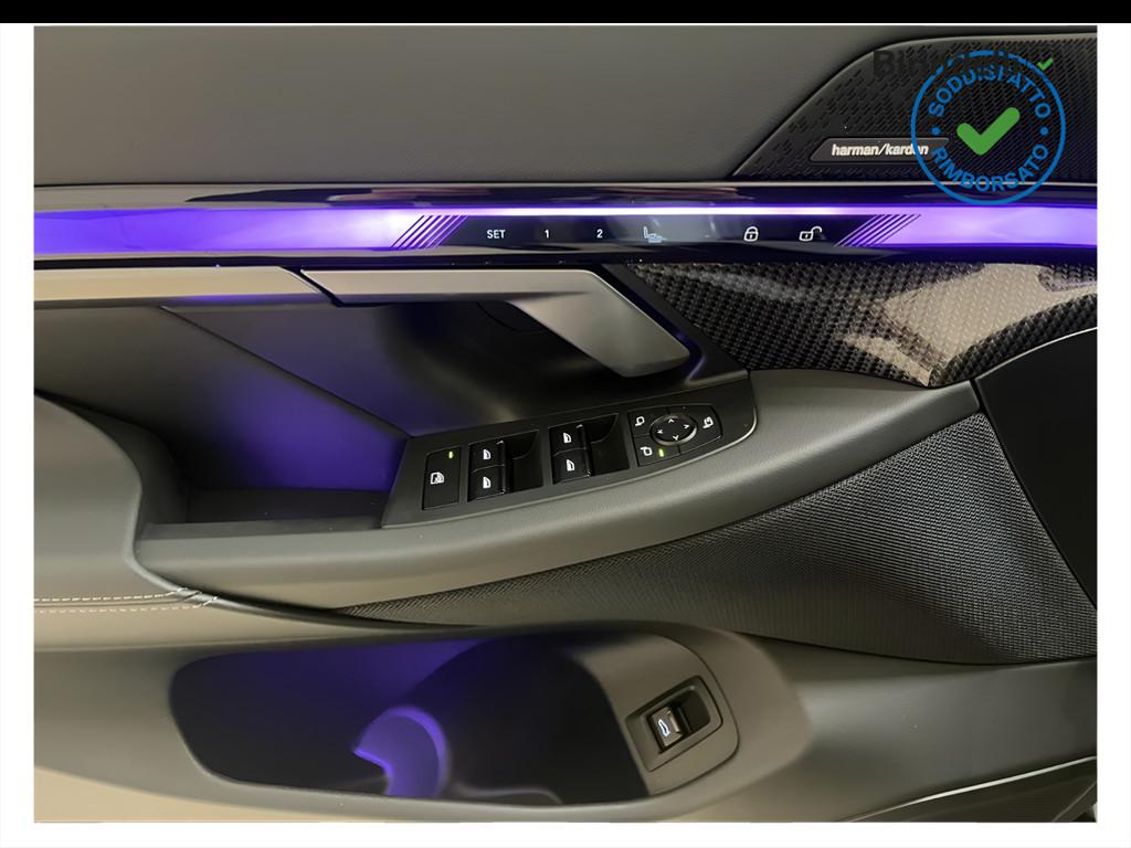 BMW i5 M60 auto