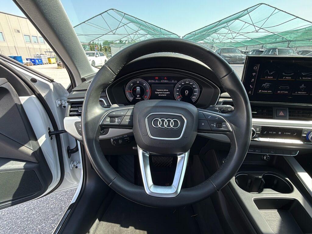 Audi A4 Avant 35 2.0 tdi mhev Business Advanced 163cv s-tronic