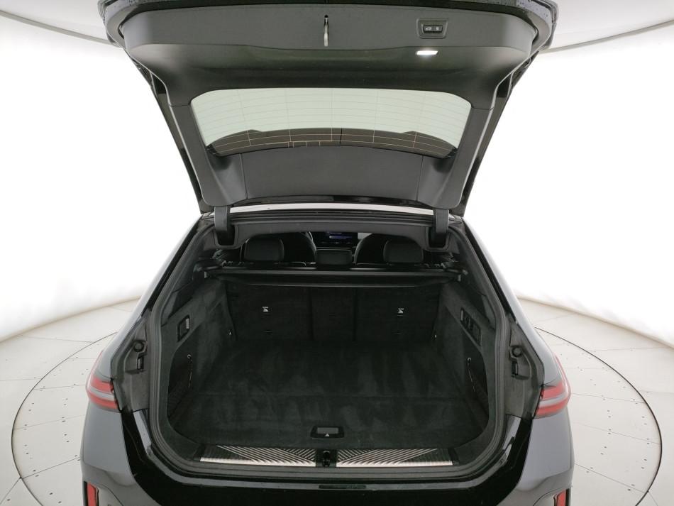 BMW Serie 5 520d Touring 48V xdrive Msport auto