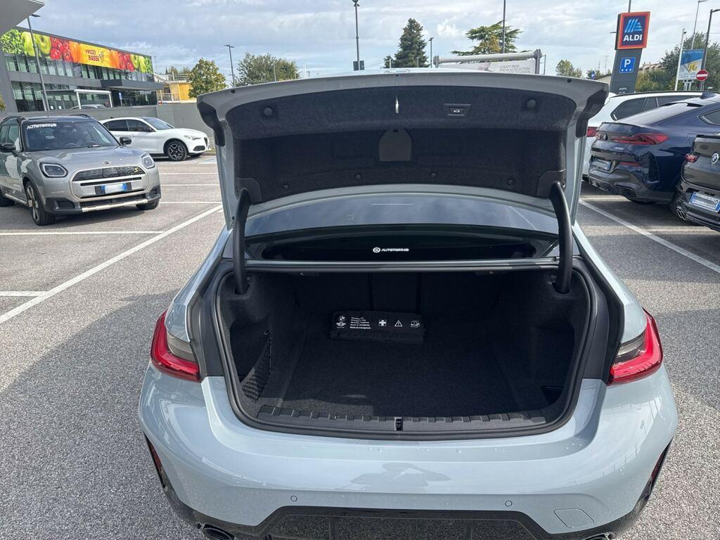 BMW Serie 3 320d mhev 48V Msport xdrive auto
