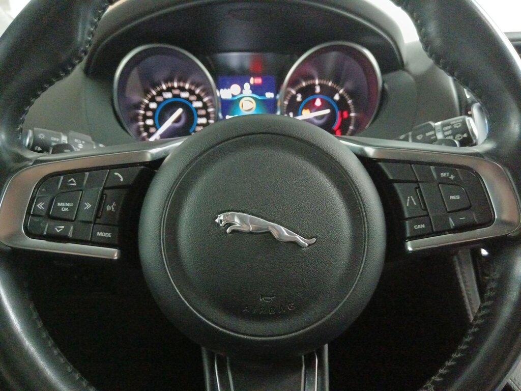 Jaguar F-Pace 2.0d i4 Prestige awd 240cv auto my19