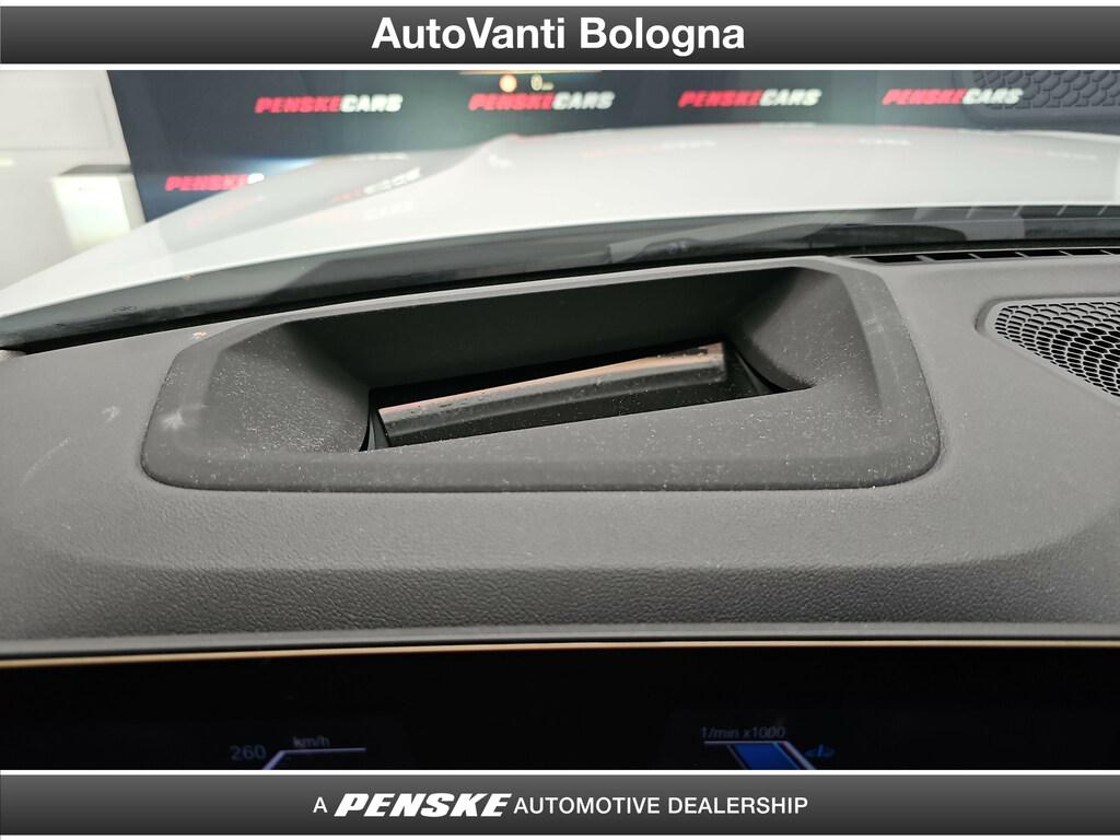 BMW Serie 3 320d Touring mhev 48V xdrive auto