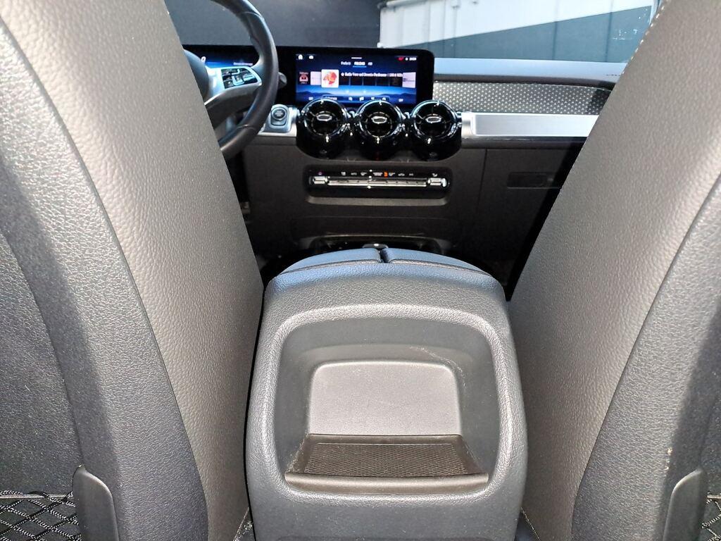 Mercedes GLB 180 d Advanced auto