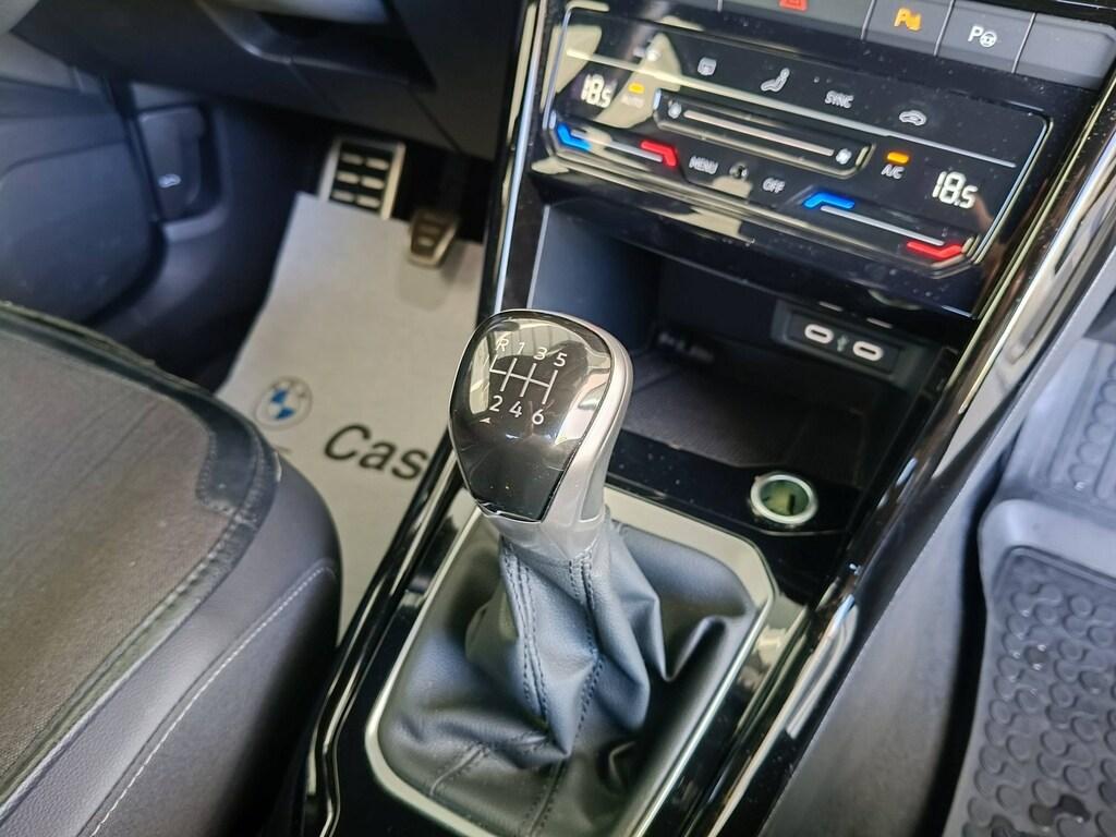 Volkswagen T-Roc 2.0 tdi scr R-Line 115cv