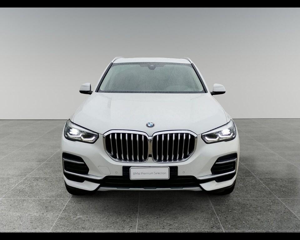 BMW X5 xdrive30d mhev 48V xLine auto