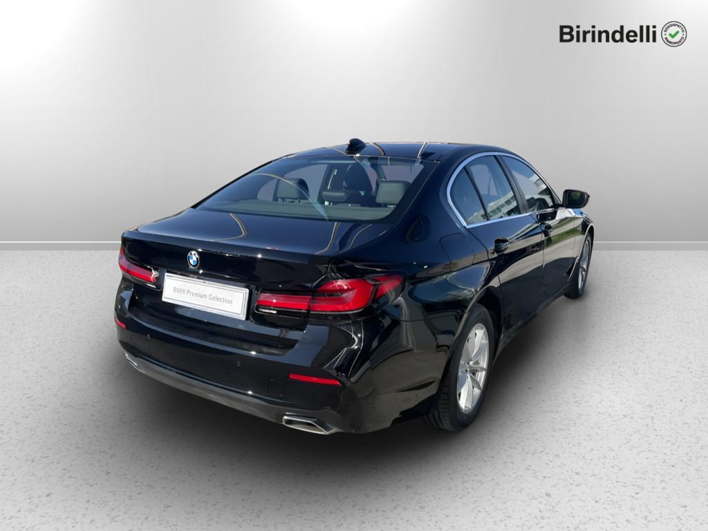 BMW Serie 5 518d mhev 48V Business auto