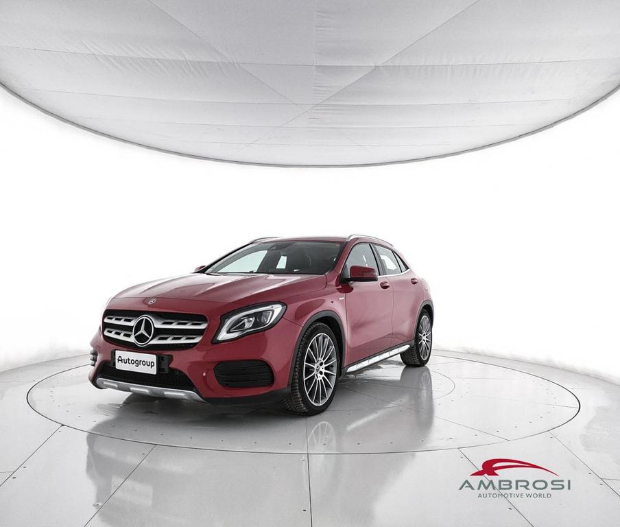 Mercedes GLA 200 Premium auto