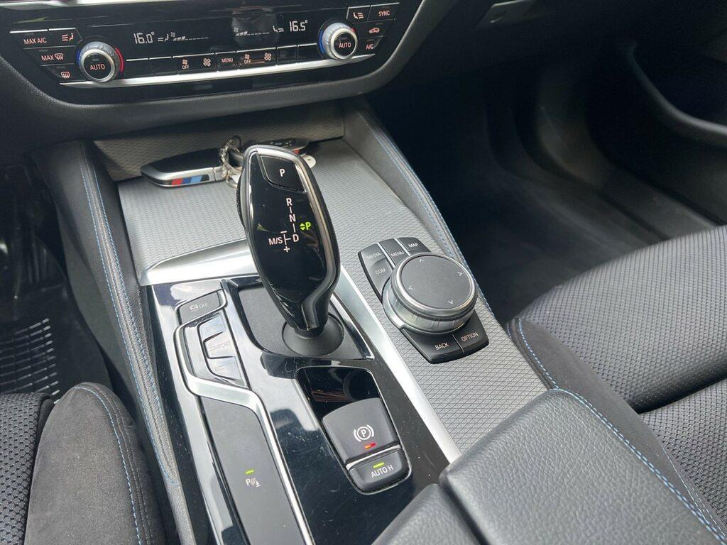 BMW Serie 5 520d Touring xdrive Msport auto