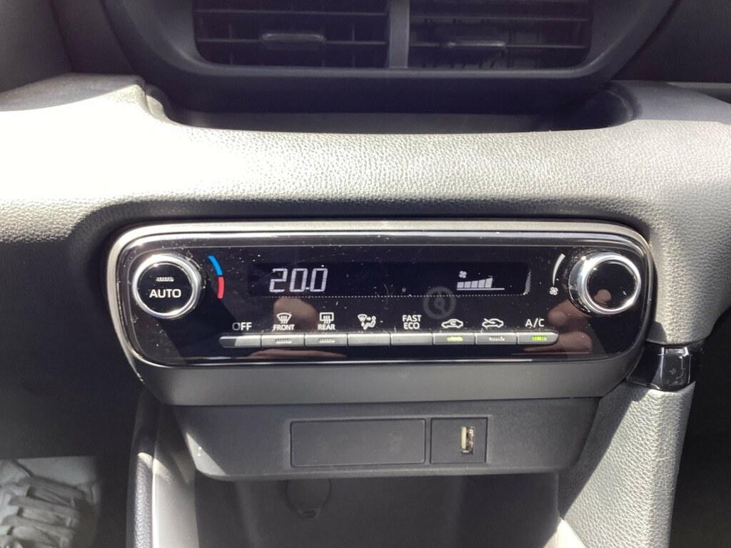 Toyota Yaris 1.5 hybrid Trend