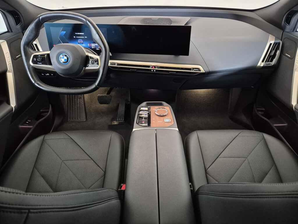 BMW iX xdrive40 pacchetto sportivo