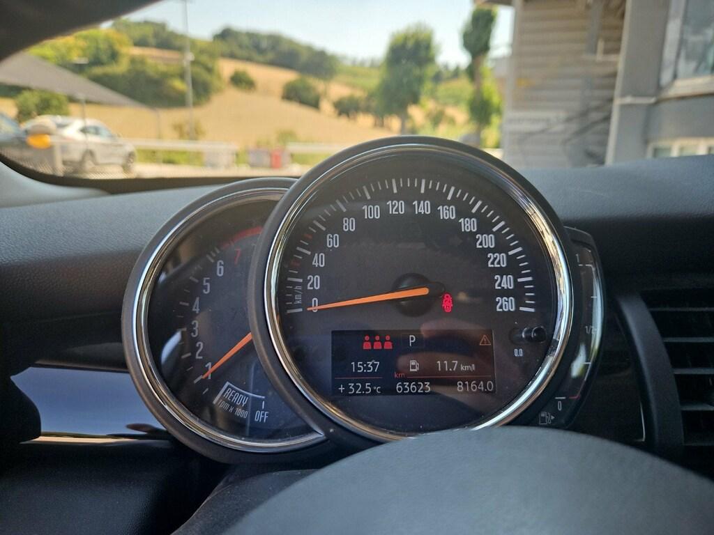 Mini Cooper 1.5 TwinPower Turbo Cooper Business DCT