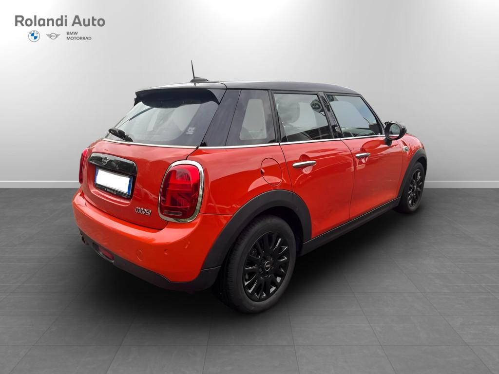 Mini Cooper 1.5 TwinPower Turbo Cooper Business XL DCT