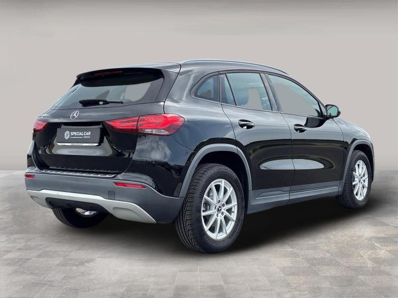 Mercedes GLA 180 d Business auto