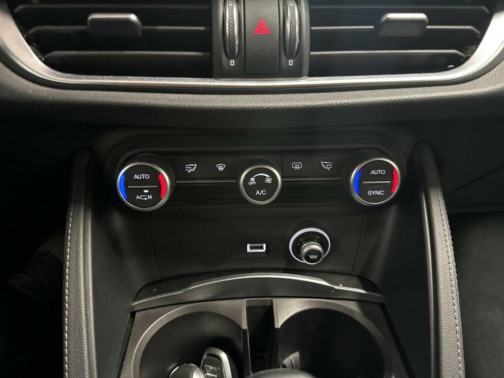 Alfa Romeo Stelvio 2.2 t Executive Q4 190cv auto my19