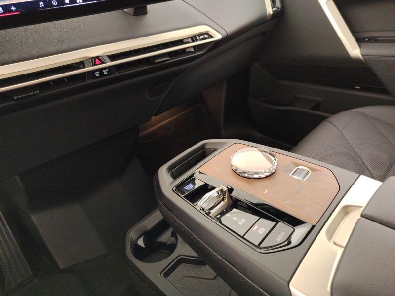 BMW iX xdrive50 pacchetto sportivo