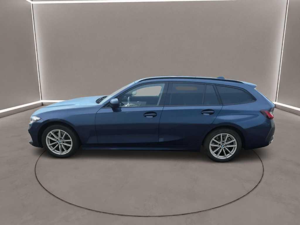 BMW Serie 3 320d Touring mhev 48V auto