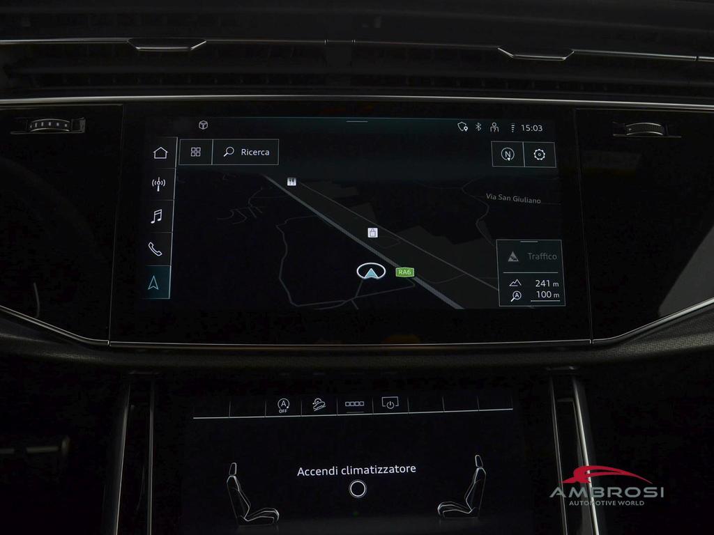 Audi Q8 RS 8 4.0 mhev quattro tiptronic